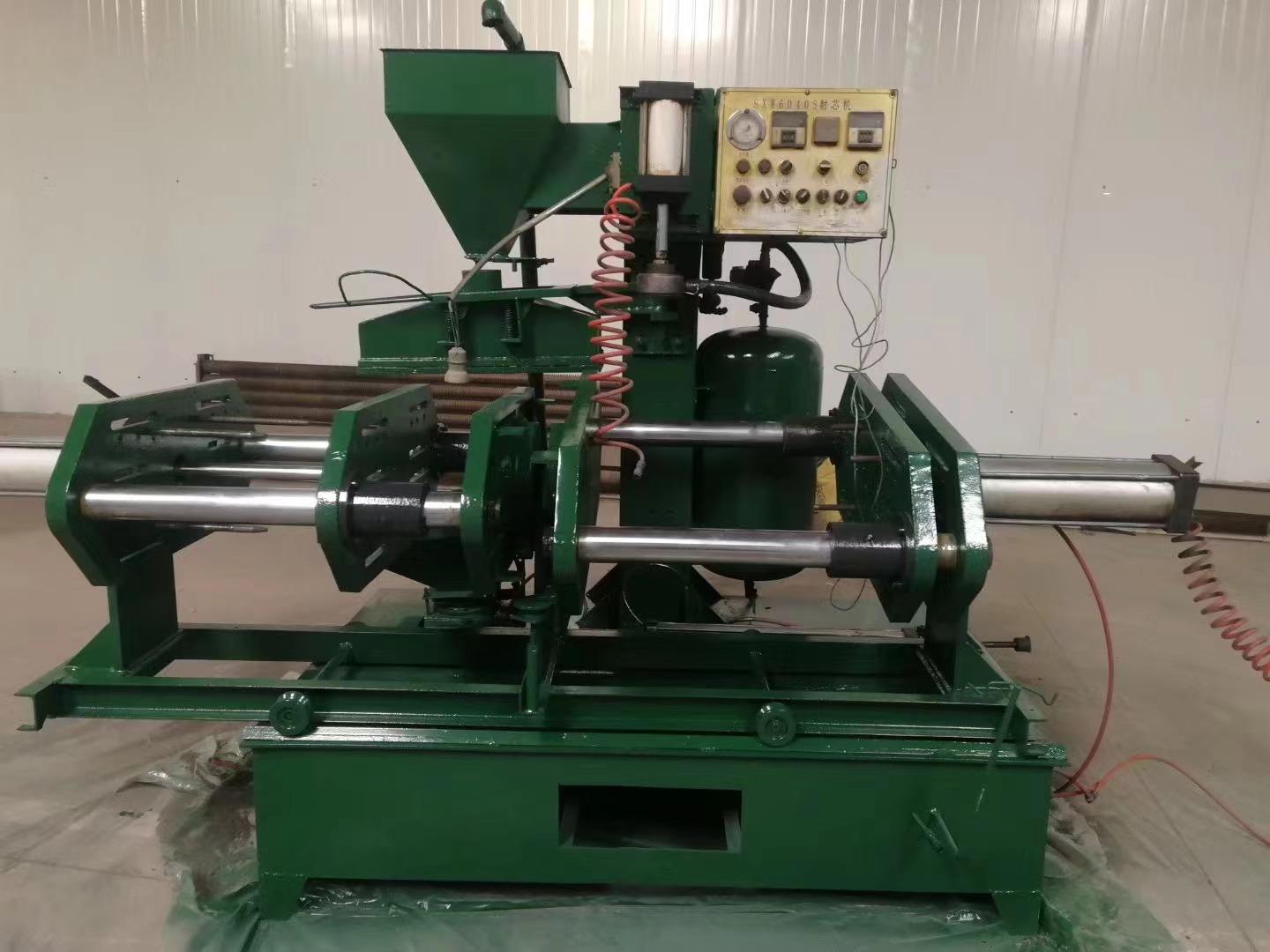 沈陽大型設(shè)備噴漆的材料選擇 沈陽大型設(shè)備噴漆的材料選擇